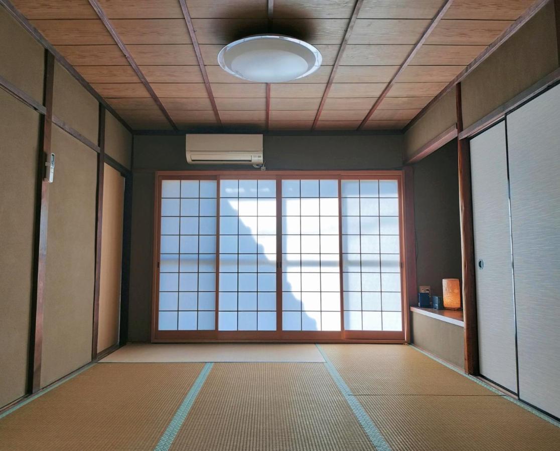 Retro Villa Fooga 昭和町屋貸切 風雅 Kinugasa المظهر الخارجي الصورة